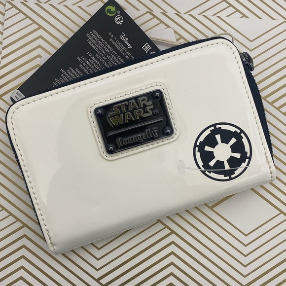 Loungefly Star Wars lenticular - Picture 7 of 10